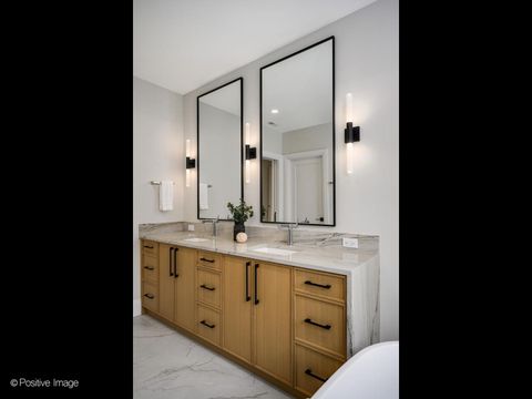 Tiny photo for 1917 Washington Avenue, Wilmette, IL 60091 (MLS # 12633390)