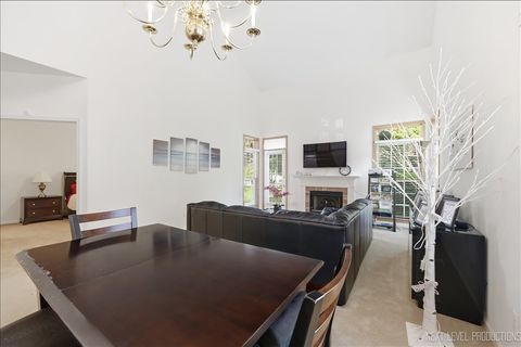 Tiny photo for 2012 WAVERLY Circle, St. Charles, IL 60174 (MLS # 12634355)