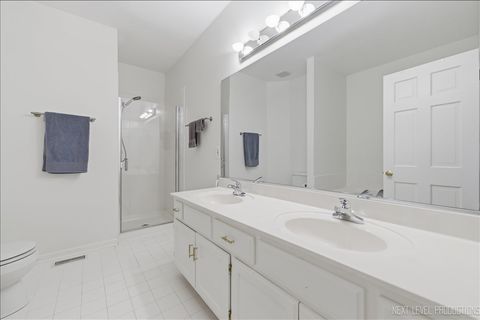 Tiny photo for 2012 WAVERLY Circle, St. Charles, IL 60174 (MLS # 12634355)