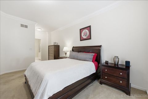 Tiny photo for 2012 WAVERLY Circle, St. Charles, IL 60174 (MLS # 12634355)
