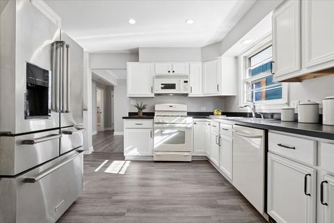 Tiny photo for Grayslake, IL 60030 (MLS # 12499887)