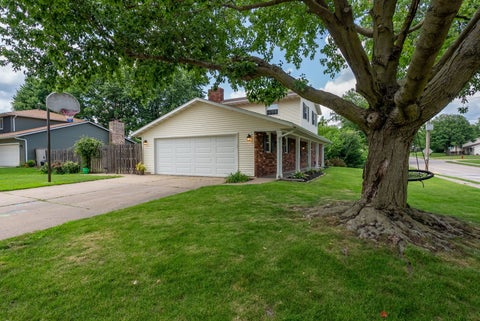 Tiny photo for 406 S 8th Street, Eldridge, IA 52748 (MLS # 12705624)