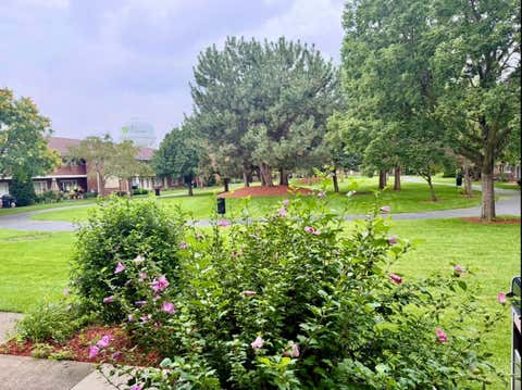 Tiny photo for 101 Dover Drive #5, Des Plaines, IL 60018 (MLS # 12731894)