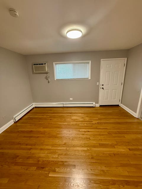 Tiny photo for 101 Dover Drive #5, Des Plaines, IL 60018 (MLS # 12731894)