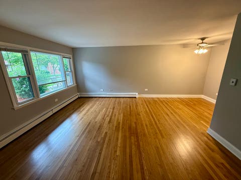 Tiny photo for 101 Dover Drive #5, Des Plaines, IL 60018 (MLS # 12731894)