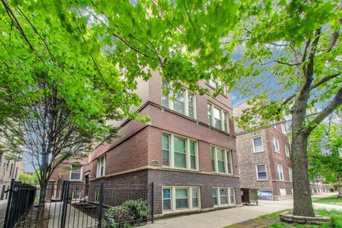 1918 W Cullom Avenue 202 Chicago IL 60613
