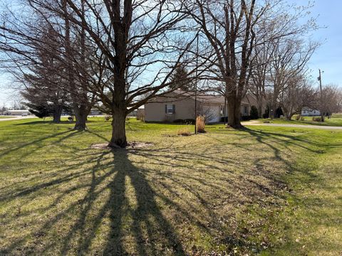 Tiny photo for 106 W 5th Street, Mcnabb, IL 61335 (MLS # 12605635)