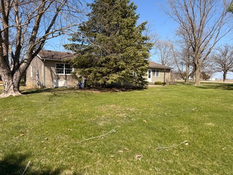 Tiny photo for 106 W 5th Street, Mcnabb, IL 61335 (MLS # 12605635)
