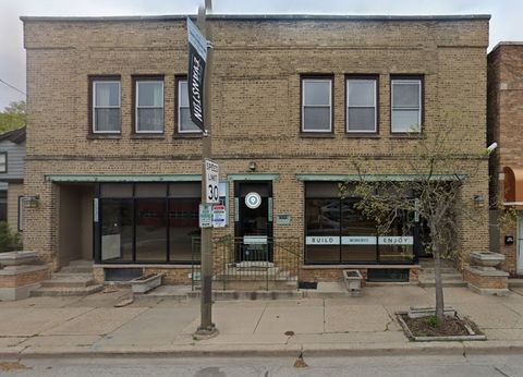 1319 Emerson Street Evanston IL 60201