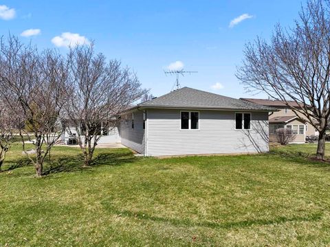 Tiny photo for 12205 Oakcrest Drive, Huntley, IL 60142 (MLS # 12596780)