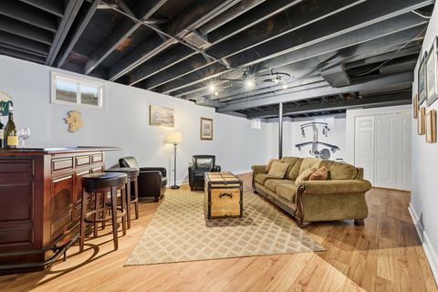 Tiny photo for 17 Camberley Court, Hinsdale, IL 60521 (MLS # 12545819)