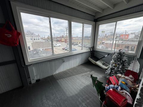 Tiny photo for 2125 Euclid Avenue, Berwyn, IL 60402 (MLS # 12583044)