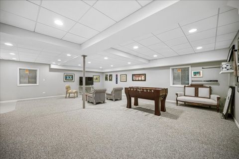 Tiny photo for 1944 Beverly Lane, Buffalo Grove, IL 60089 (MLS # 12633955)