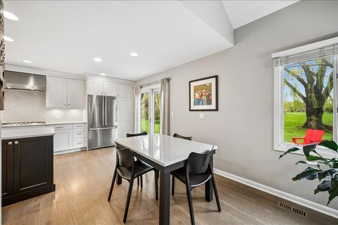 Tiny photo for 1944 Beverly Lane, Buffalo Grove, IL 60089 (MLS # 12633955)