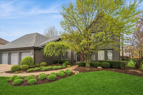 Photo of 1944 Beverly Lane, Buffalo Grove, IL 60089 (MLS # 12633955)