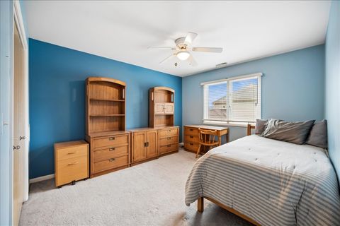 Tiny photo for 1944 Beverly Lane, Buffalo Grove, IL 60089 (MLS # 12633955)