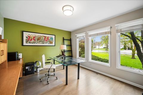 Tiny photo for 1944 Beverly Lane, Buffalo Grove, IL 60089 (MLS # 12633955)