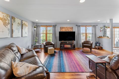 Tiny photo for 9058 Newcastle Court, Tinley Park, IL 60487 (MLS # 12482839)