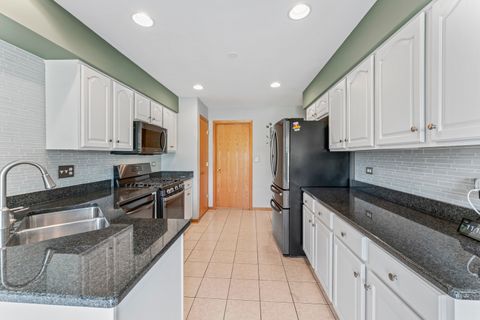 Tiny photo for 9058 Newcastle Court, Tinley Park, IL 60487 (MLS # 12482839)