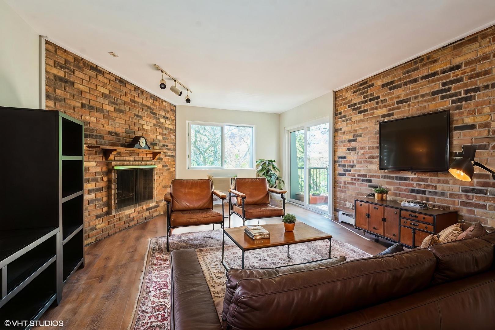 401 W Webster Avenue 509