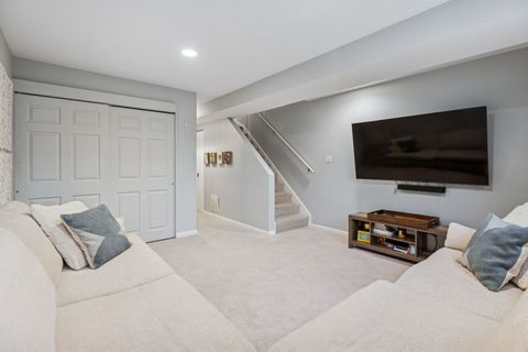 Tiny photo for 3732 N Janssen Avenue #A, Chicago, IL 60613 (MLS # 12452055)