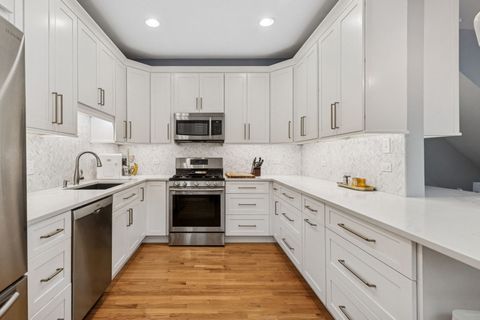 Tiny photo for 3732 N Janssen Avenue #A, Chicago, IL 60613 (MLS # 12452055)