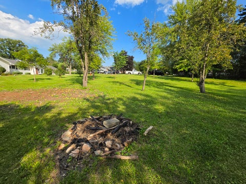 Tiny photo for 2301 Greenbriar Lane, Lindenhurst, IL 60046 (MLS # 12746131)
