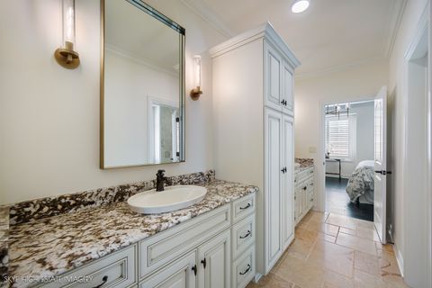 Tiny photo for 1 Willowcrest Drive, Oak Brook, IL 60523 (MLS # 12624054)