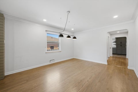 Tiny photo for 940 N Oak Park Avenue, Oak Park, IL 60302 (MLS # 12713372)