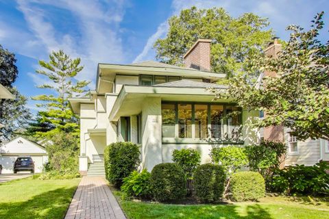 Tiny photo for 734 Bonnie Brae Place, River Forest, IL 60305 (MLS # 12568021)