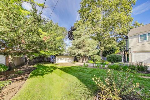 Tiny photo for 734 Bonnie Brae Place, River Forest, IL 60305 (MLS # 12568021)