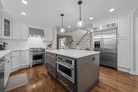 Tiny photo for 705 S Whispering Hills Drive, Naperville, IL 60540 (MLS # 12500865)