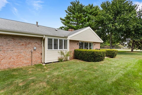 Tiny photo for 4 Fields E #0, Champaign, IL 61822 (MLS # 12727752)