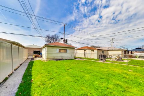 Tiny photo for 5726 S Neva Avenue, Chicago, IL 60638 (MLS # 12620987)