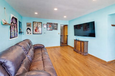 Tiny photo for 5726 S Neva Avenue, Chicago, IL 60638 (MLS # 12620987)