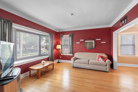 Tiny photo for 4030 Vernon Avenue, Brookfield, IL 60513 (MLS # 12686406)