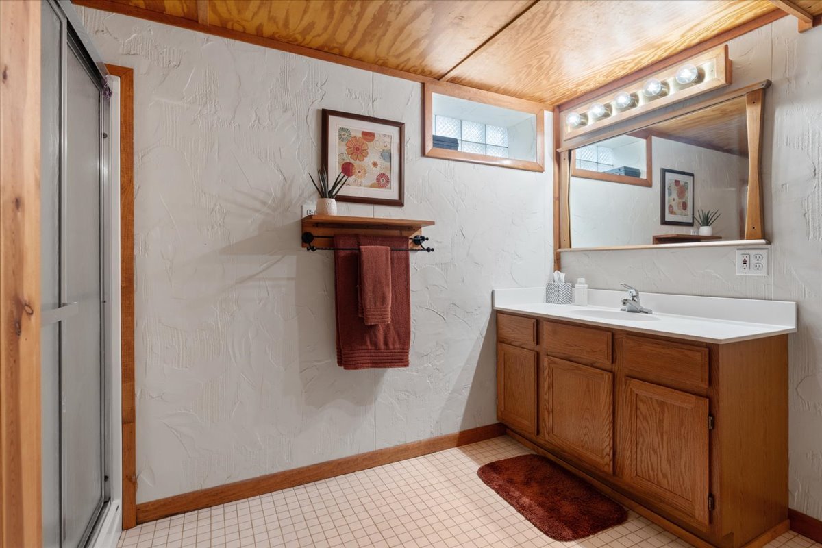 Chicago, Illinois 60631, United States, 4 Bedrooms Bedrooms, ,4 BathroomsBathrooms,Residential,Active,238521