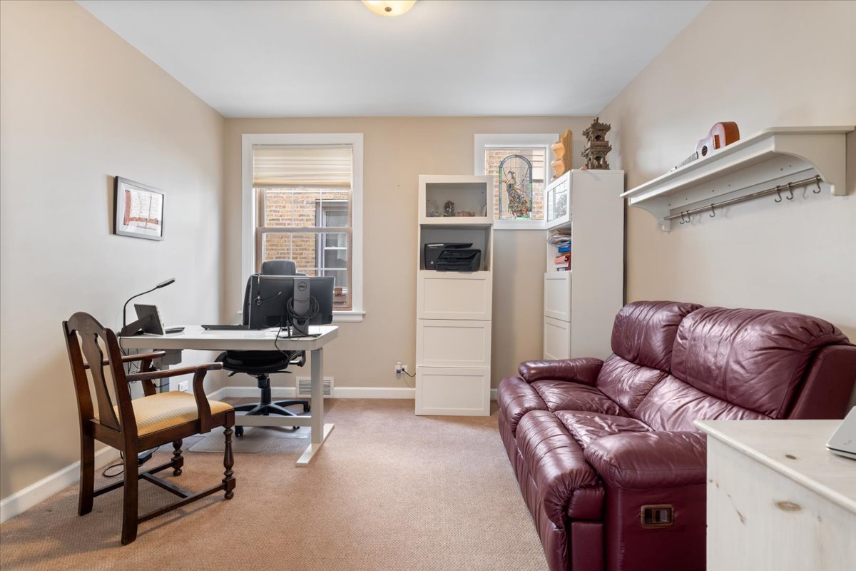 Chicago, Illinois 60631, United States, 4 Bedrooms Bedrooms, ,4 BathroomsBathrooms,Residential,Active,238521