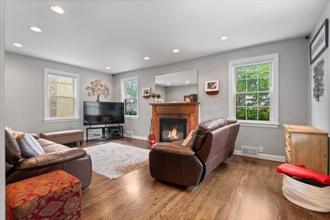 Tiny photo for 7315 W Lunt Avenue, Chicago, IL 60631 (MLS # 12510832)