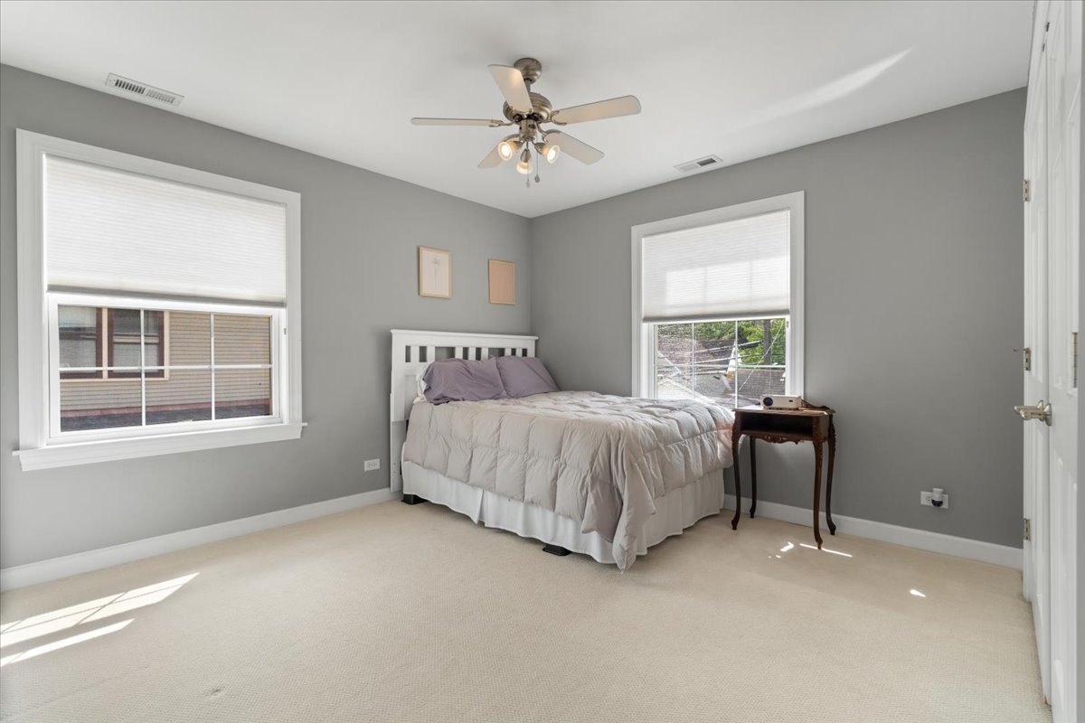 Chicago, Illinois 60631, United States, 4 Bedrooms Bedrooms, ,4 BathroomsBathrooms,Residential,Active,238521