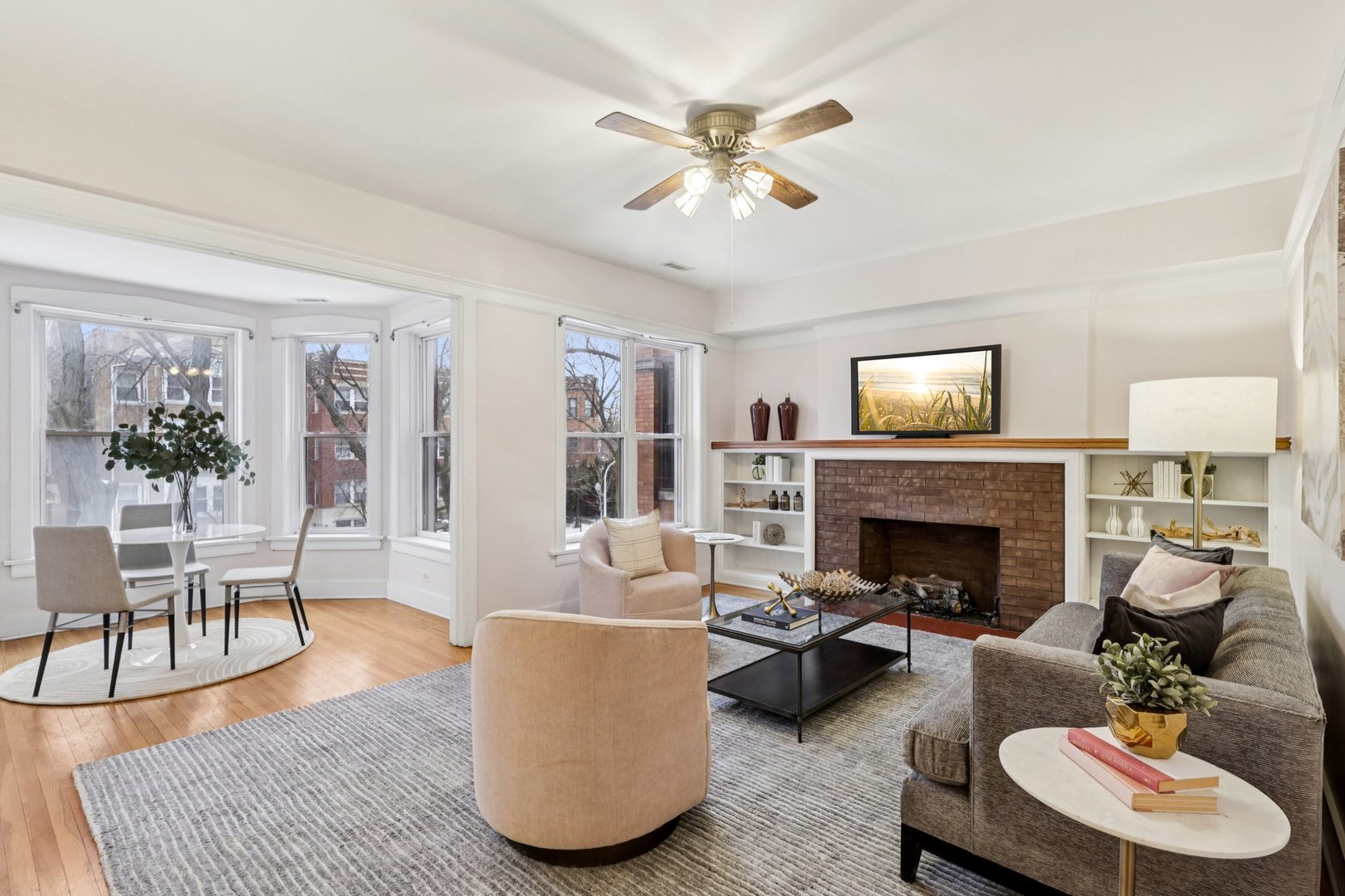 4747 N Malden Street 2