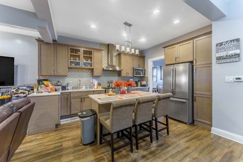 Tiny photo for 6929 S Oakley Avenue, Chicago, IL 60636 (MLS # 12615234)