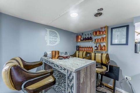 Tiny photo for 6929 S Oakley Avenue, Chicago, IL 60636 (MLS # 12615234)