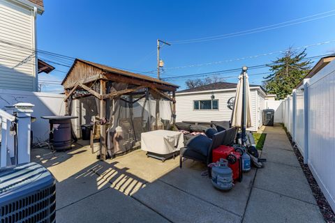 Tiny photo for 6929 S Oakley Avenue, Chicago, IL 60636 (MLS # 12615234)