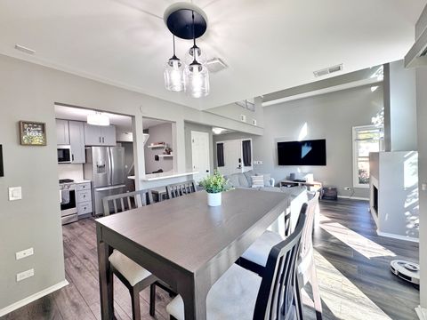 Tiny photo for 730 Hamilton Circle, Schaumburg, IL 60194 (MLS # 12522543)