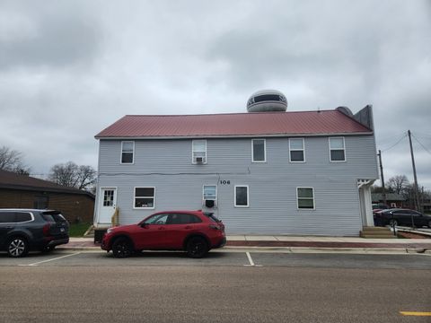 106 W Comanche Avenue Shabbona IL 60550