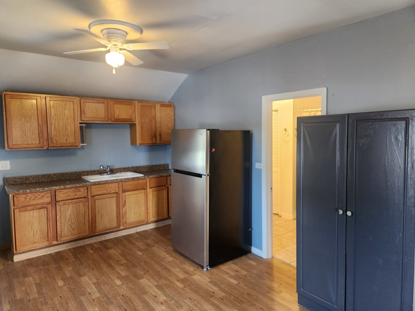 106 W Comanche Avenue