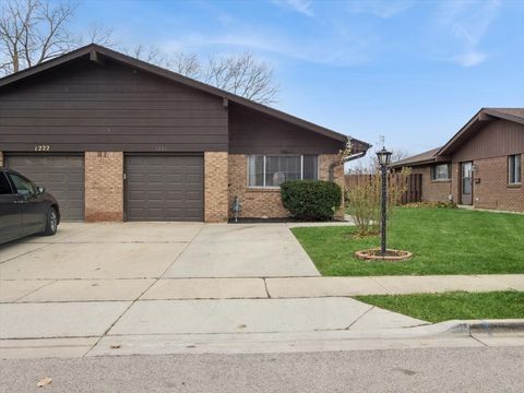 Tiny photo for 1220 Fulton Drive, Streamwood, IL 60107 (MLS # 12522517)