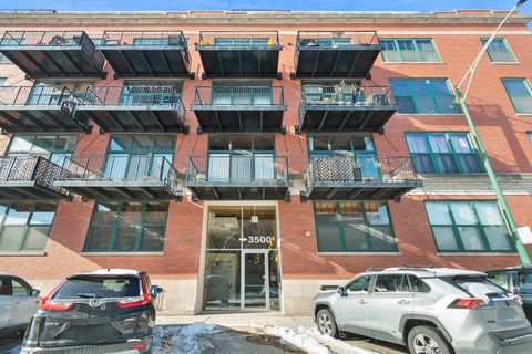 3500 S SANGAMON Street 401 Chicago IL 60609