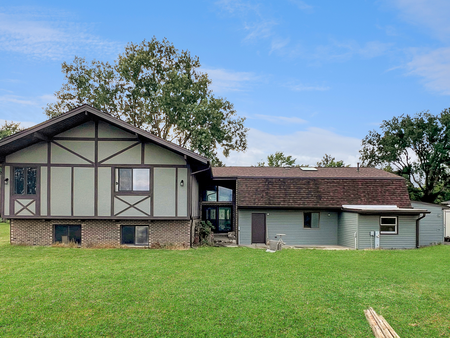 27555 S Forest View Lane